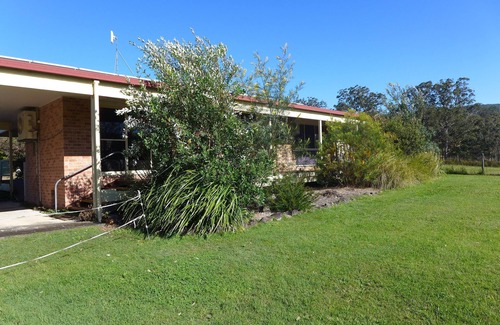 Mount George Cottage | Alpacas n Netflix !