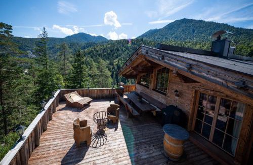 Scharnitz Apartment | Alpe Chalets Goldener Hirsch