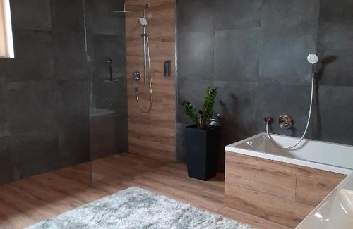 Schroecken Apartment | Alpha Apartment