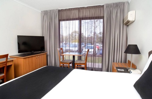 Greenway Hotel | Alpha Hotel Canberra