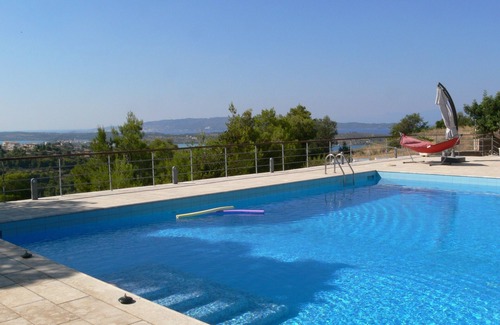 Kilada Apartment | AlphaVilla to relax in peace, with a beautiful view of the sea. Welcome!