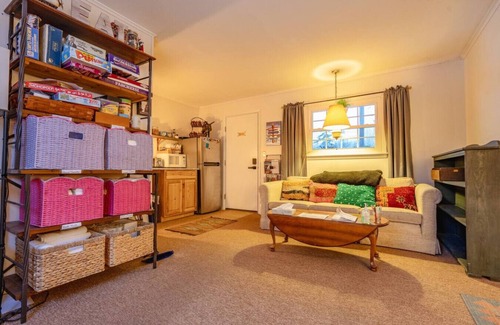 Manchester Center Hotel | Alpine 5, cozy Vermont retreat