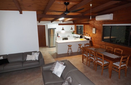 Tawonga South House | ALPINE ALLURE - ALL SEASONS WONDER