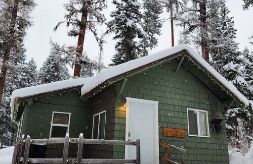 Seeley Lake Cabin | Alpine Cabin with a view of beautiful Seeley Lake at Tamaracks Resort