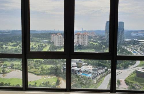 Putrajaya Apartment | Alpine Conezion Golf View Netflix at IOI City Mall