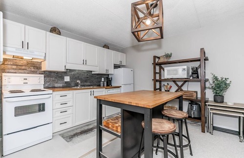 Collingwood Condo | Alpine Cove - Condo in Collingwood - Sleeps 6