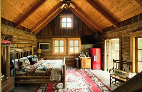 Superior House | Alpine Falls Ranch
