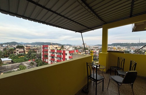 Sualkuchi Apartment | ALPINE HOMESTAY 2-bedroom apartment in lovely Guwahati with WiFi, AC