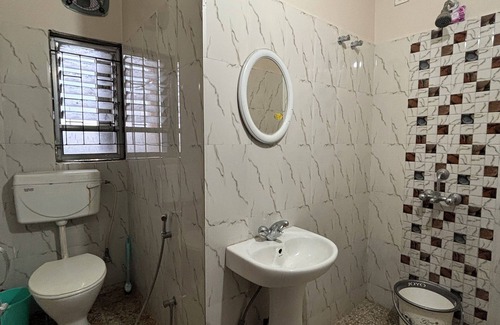 Sualkuchi Apartment | ALPINE HOMESTAY 2-bedroom apartment in lovely Guwahati with WiFi, AC