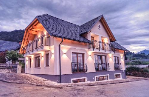 Gorje Apartment | Alpine House Mina - Rooms & Apartments