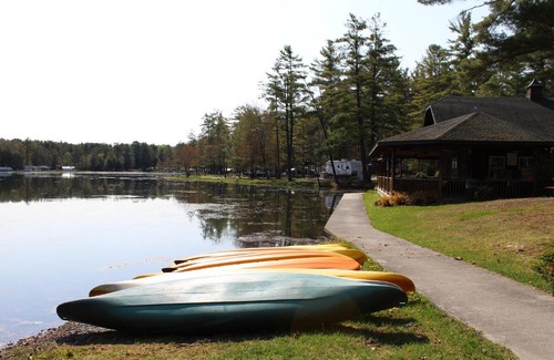 Corinth Resort | Alpine Lake Lakefront Park Model 4