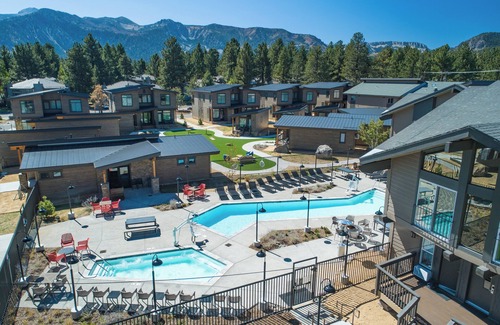 Mammoth Lakes House | Alpine Room with Sauna & Steam Room Access Near Mammoth Ski Adventures