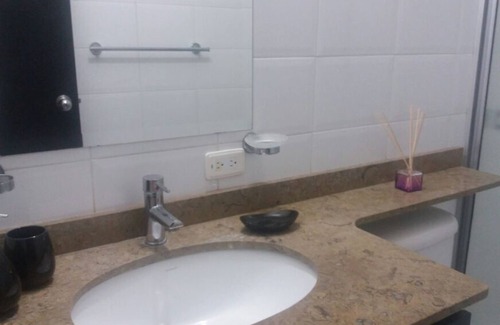 Ciudad Jardin Apartment | alquilo aparta estudio amoblado cali