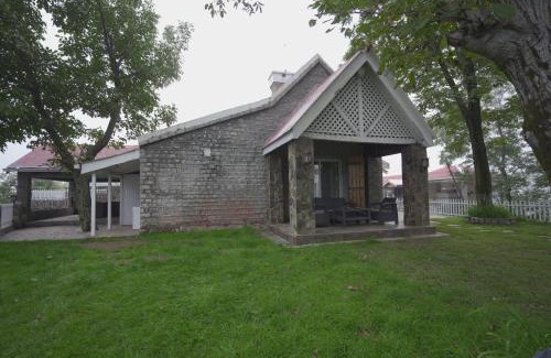 Khaira Gali House | Alsakoon Residence