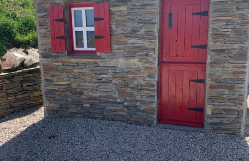 Naran Apartment | Alt Mór House Garden Studio-Self Catering Sleeps 2