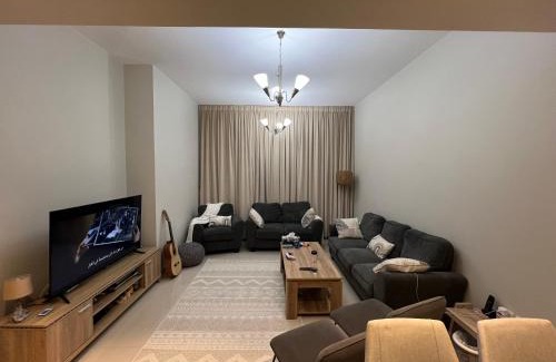 Al Khan Apartment | Altaawun