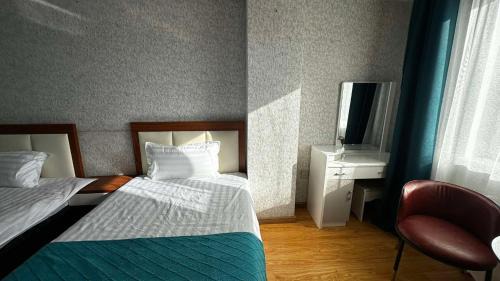 Bayangol House | Altai Khotkhon - Etuga Urlan guesthouse