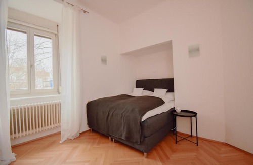Feldbach Apartment | Altbauwohnung in städtischer Ruhelage