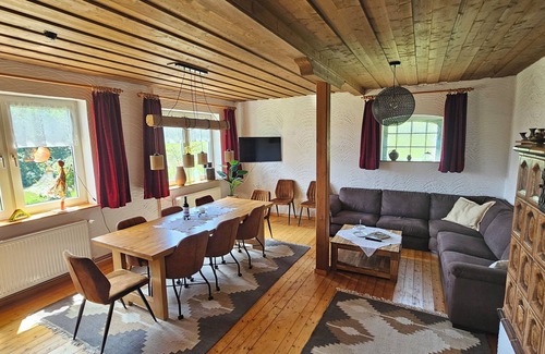 Bontkirchen Other | Alte Schreinerei, Modernisiert Fachwerkhaus mit Fernblick auf die Berge 12-16 P