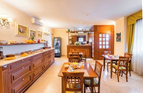 Pomezia House | Altea Suites Hotel Residence