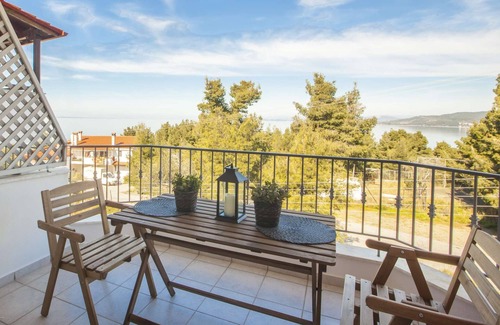 Neos Marmaras Apartment | Alterra Vita Apartments: Apartment with Attic and sunset view