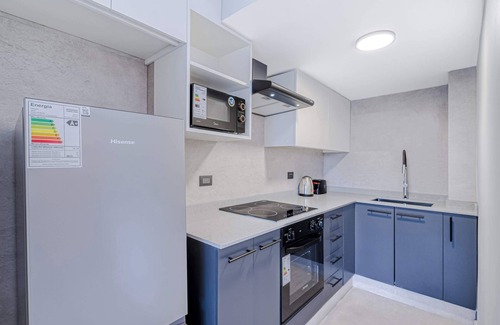 El Golf Apartment | Alto Vitacura II - AC & City Views