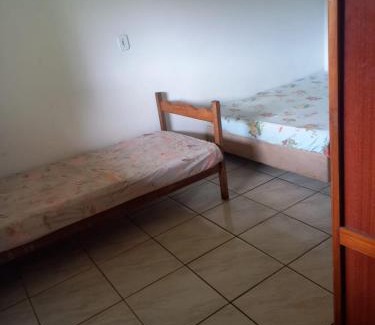 Sao Joaquim De Bicas House | alugo quarto com 1 cama casal e 2 solteiro