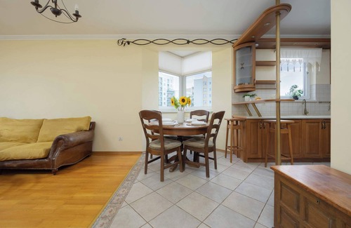 Bialoleka Apartment | Aluzyjna 33F | Warschau | Praktische Wohnung | Parkplatz | Balkon