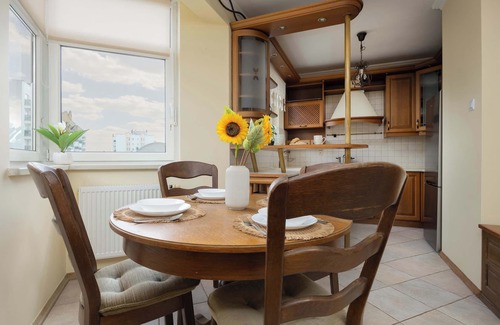 Bialoleka Apartment | Aluzyjna 33F | Warschau | Praktische Wohnung | Parkplatz | Balkon