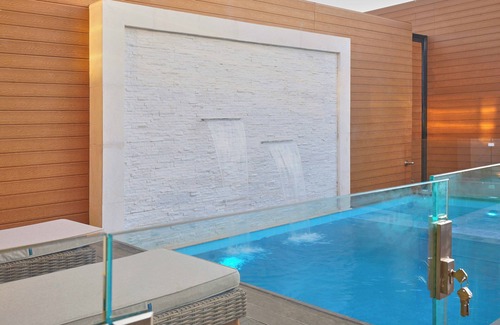 Al Kura Ski Chalet | Alyaqou tchalet