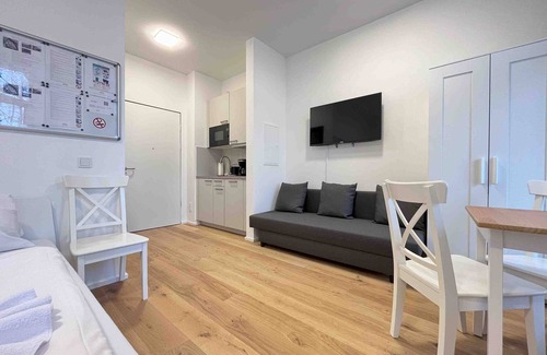 Amberg Apartment | (AM1026) Smart apartment for fitters
