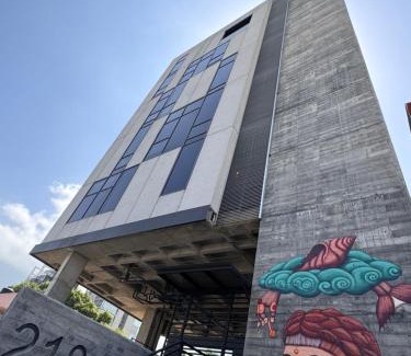 San Pedro Garza Garcia Bed & Breakfast | AMAE21 Lofts