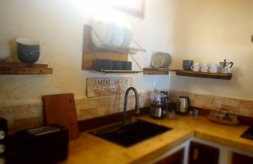 Bwejuu Beach House | AMANI BEACH VILLA