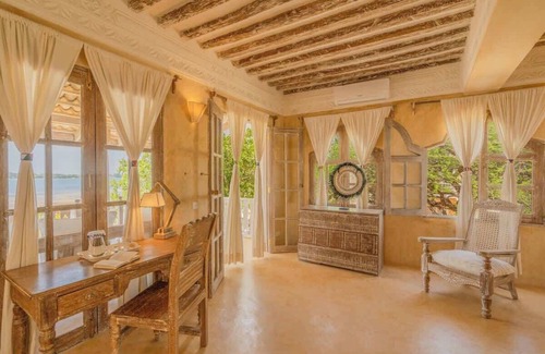 Lamu House | Amani House 5 bedrooms sleeps 10