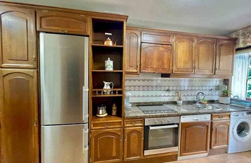 Begona Apartment | Amatxo Maitia - Amplio Piso en Zona Residencial