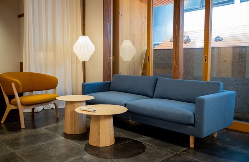 Himi House | AMAZA