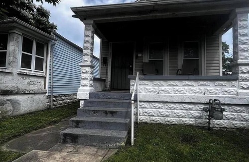 Russell House | Amazing 1-bedroom house in Louisville