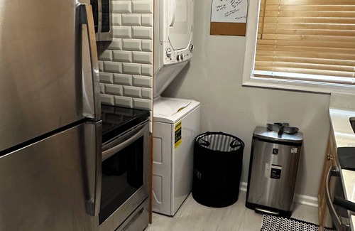 Great Lakes Apartment | Amazing 2 Bed room, close to everything with AC, WiFi. Low cleaning fee, view