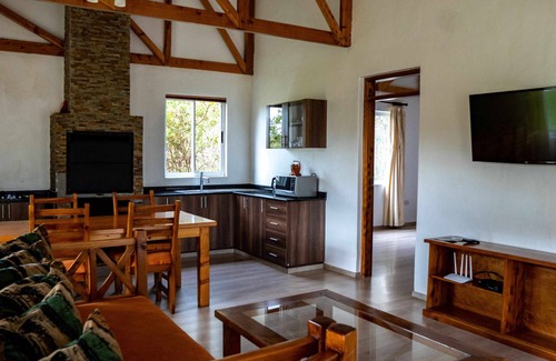Baruti West House | Amazing 2 bedroom bungalow within a resort