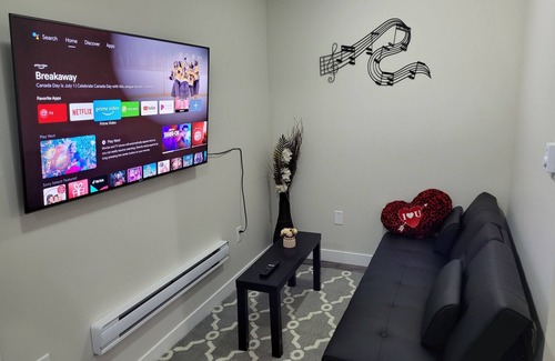 Saskatoon Apartment | Amazing 2 Bedroom Suites. Very cozy and pet-friedly