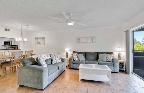 Palmer Ranch Condo | Amazing 2 bedroom unit located on golf course near Siesta Key Beaches