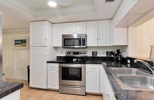 Palmer Ranch Condo | Amazing 2 bedroom unit located on golf course near Siesta Key Beaches
