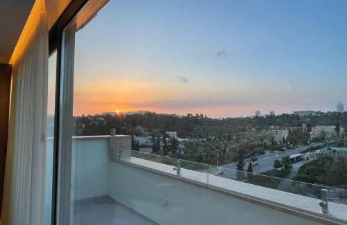 Katamon Apartment | Amazing 2Bdrm penthouse in JLM with balcony and view - פנטהאוז ירושלים