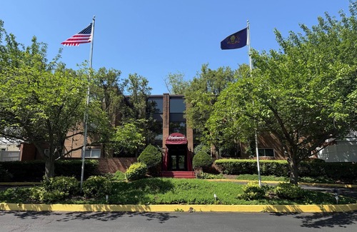 Elkins Park Apartment | Amazing 2BR 2B Condo Monthly Discount