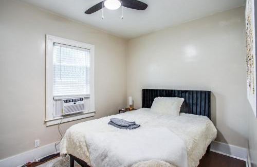 Rochester House | Amazing 3 bedroom home Steps, Airport, UofR, RIT, Strong