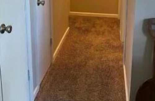 Vincennes House | Amazing 4 Bdrm House- Sleeps 10