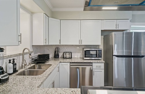 Texas City House | Amazing 4BR 2Bath Home with Pool & Game-Movie Room