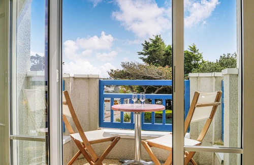 Hauteville-sur-Mer Apartment | Amazing apartment in Hauteville-Sur-Mer