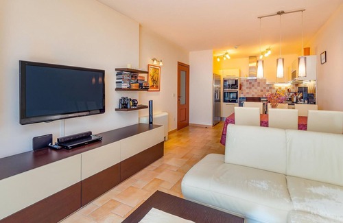 Donji Kraj Apartment | Amazing apartment in Moscenicka Draga