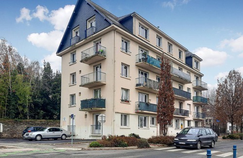 Redon Apartment | Amazing apartment in Redon with WiFi